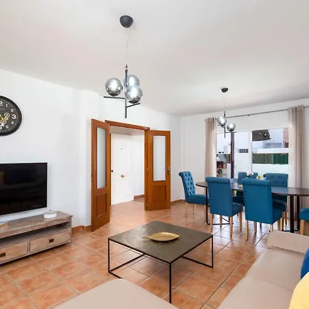 Villa Enrique By *